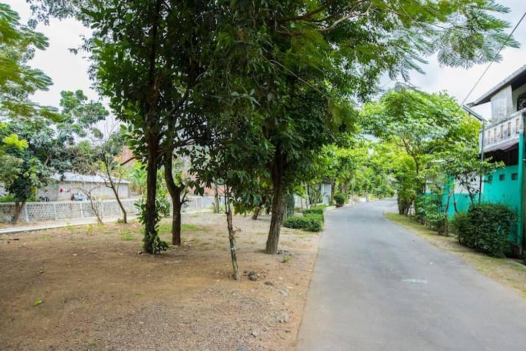 Villa Amalura I ยอกยาการ์ตา ภายนอก รูปภาพ