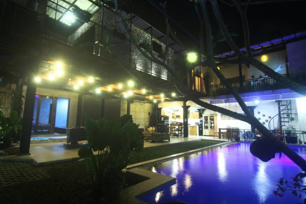 Villa Amalura I ยอกยาการ์ตา ภายนอก รูปภาพ
