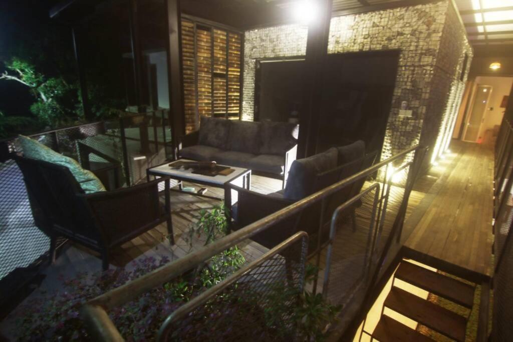 Villa Amalura I ยอกยาการ์ตา ภายนอก รูปภาพ